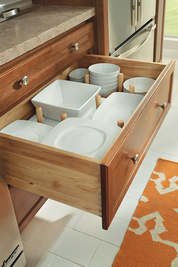 Pegged Dish Organizer - Homecrest Cabinetry