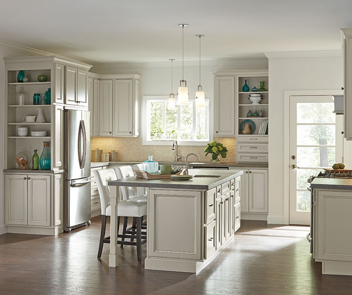 Glazed Cabinets In Casual Kitchen Homecrest