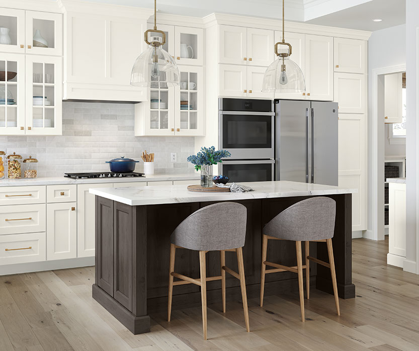 Two Toned Kitchen Homecrest Cabinetry