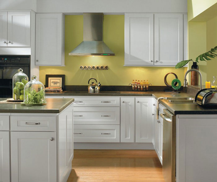 Alpine White Shaker Kitchen Cabinets Homecrest